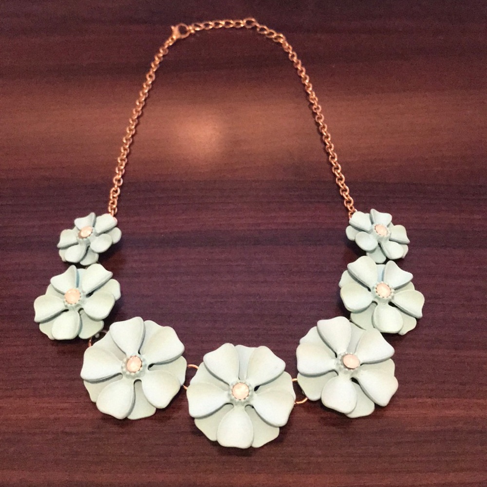 Francesca’s floral statement necklace. Brand new